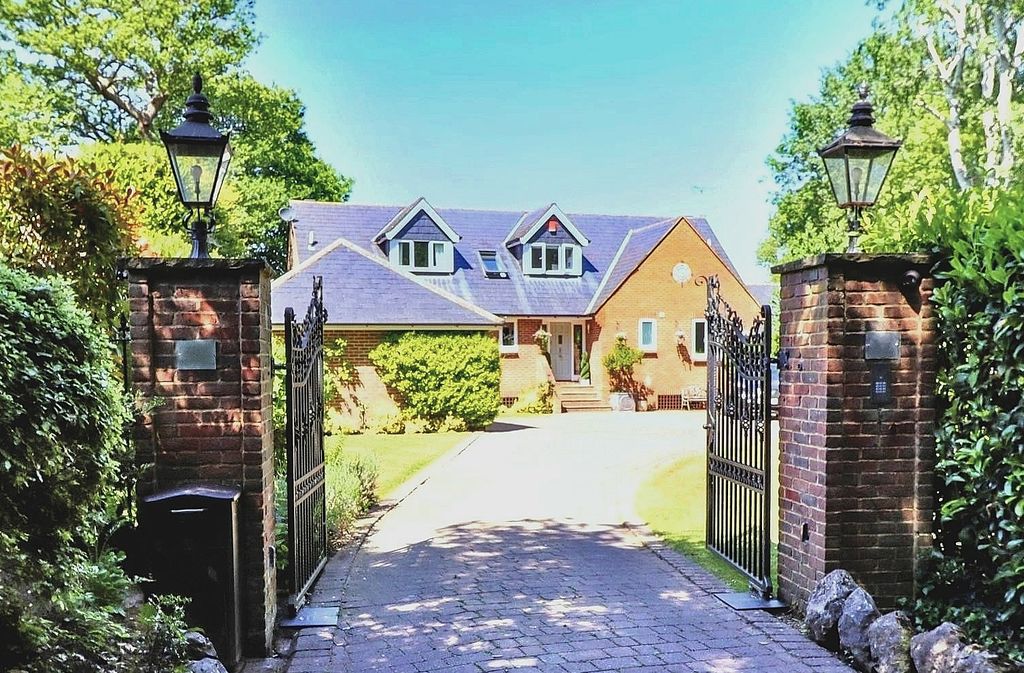 Property photo 1 of 14