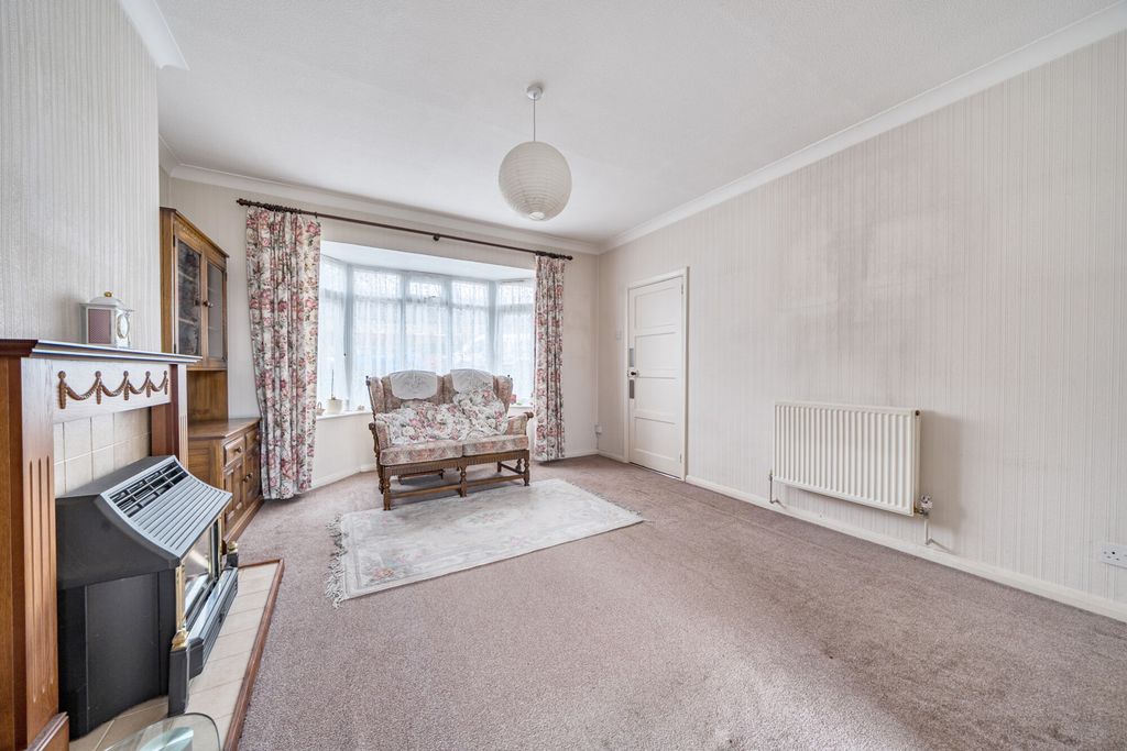 Property photo 2 of 18 Reception