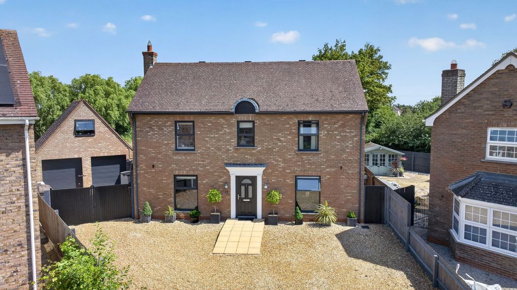 Property photo 1 of 57