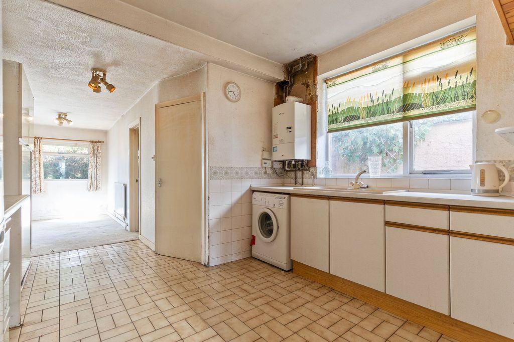 Property photo 3 of 23