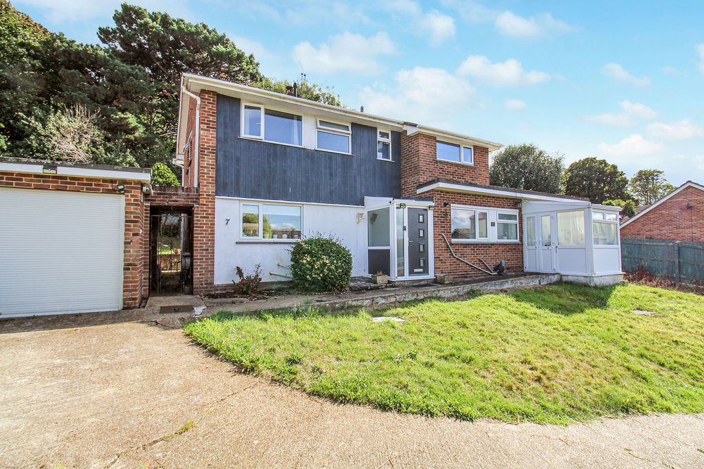 Property photo 1 of 35
