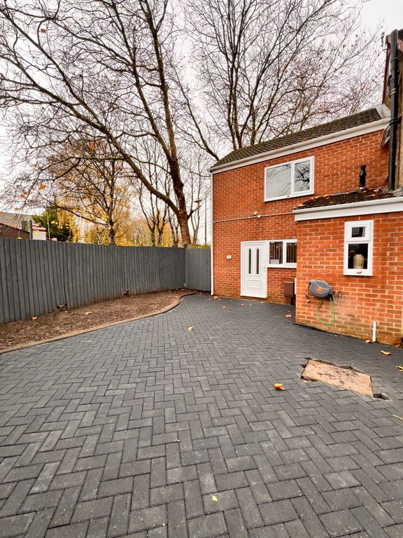 Property photo 3 of 21