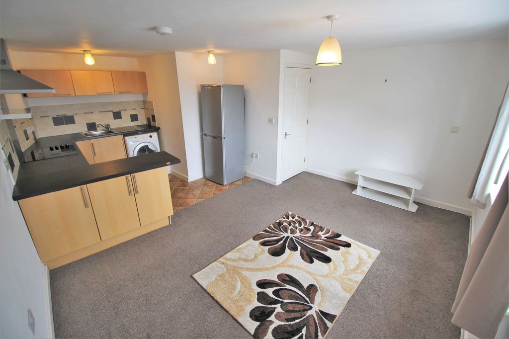 Property photo 2 of 6 Lounge