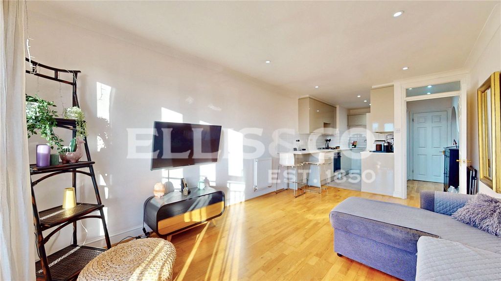Property photo 1 of 14 Picture No. 10