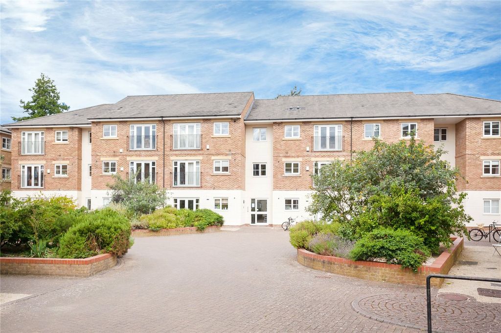 Property photo 1 of 8 1