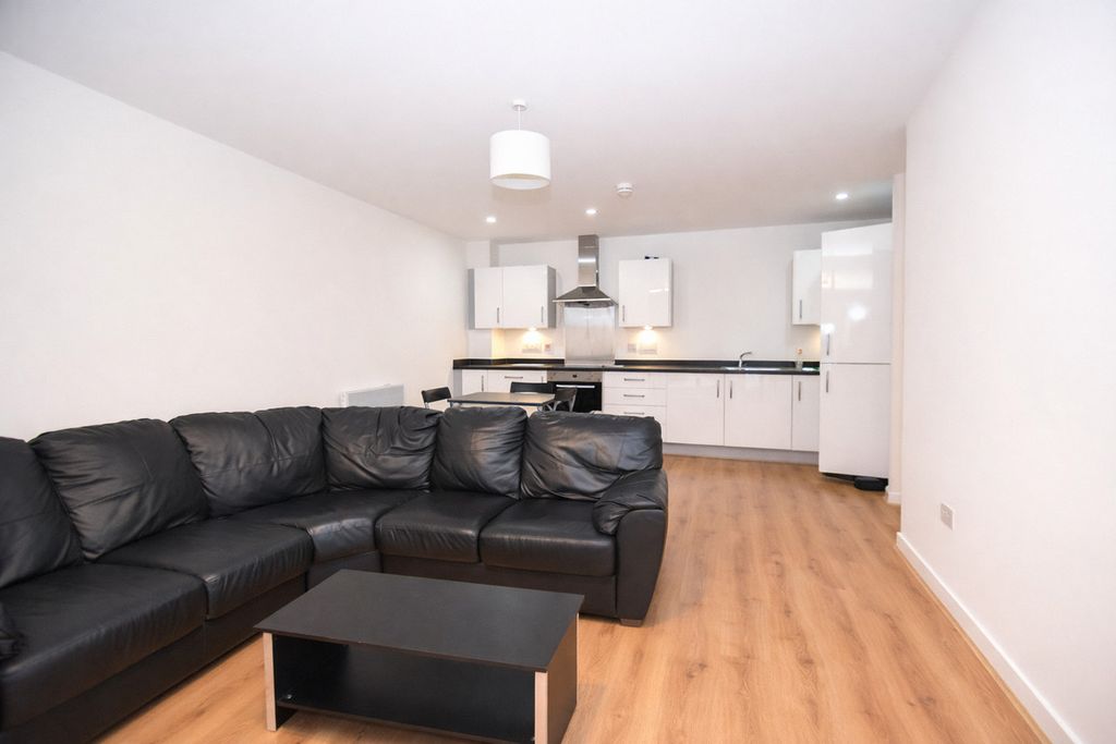 Property photo 3 of 8