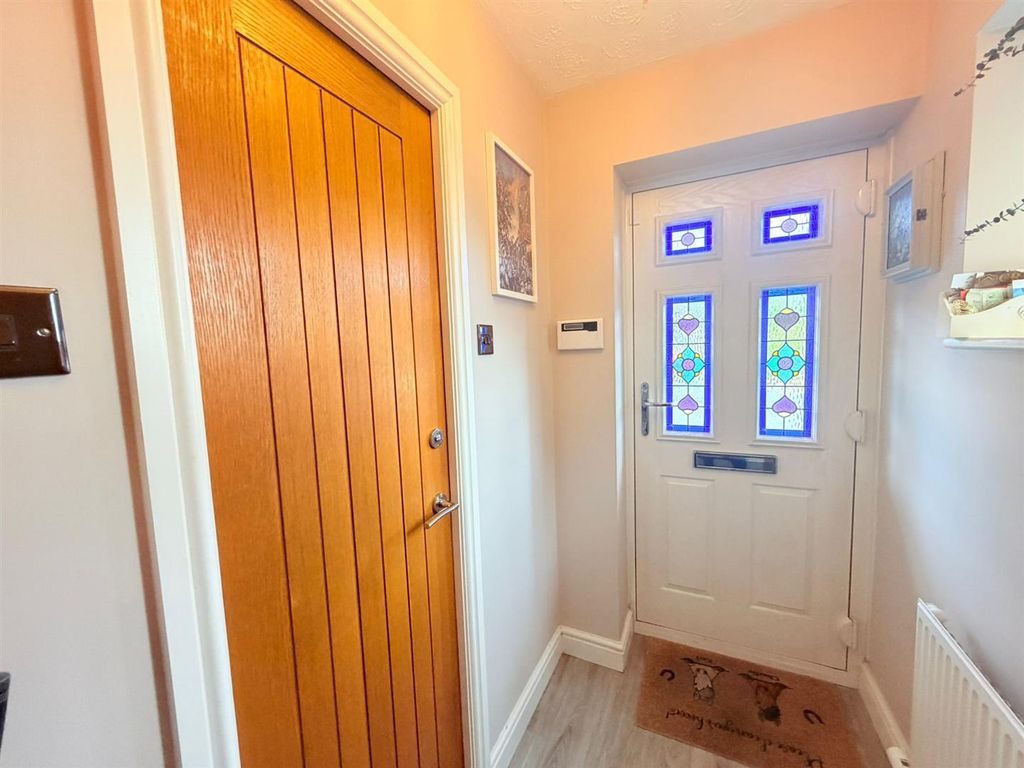 Property photo 3 of 26