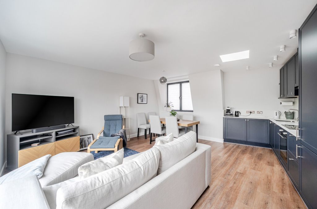 Property photo 3 of 22 1467853-15-6A2024...