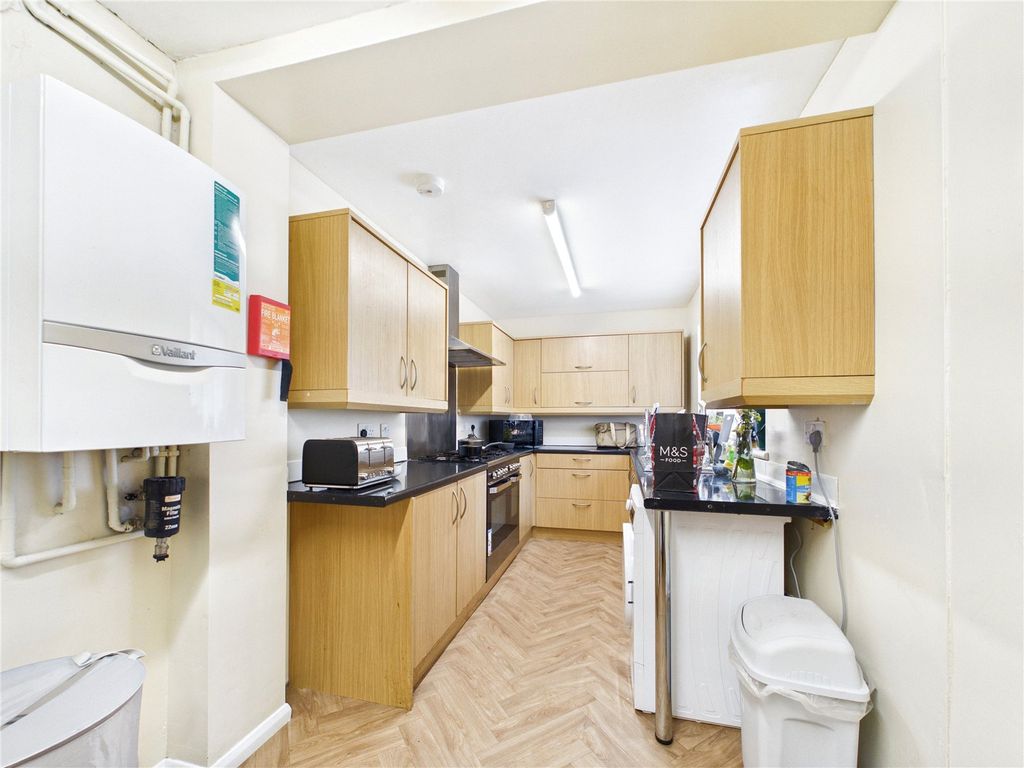 Property photo 3 of 8 Picture No. 04