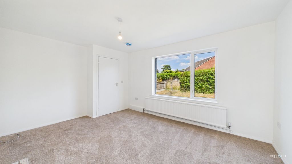 Property photo 3 of 13 5266875