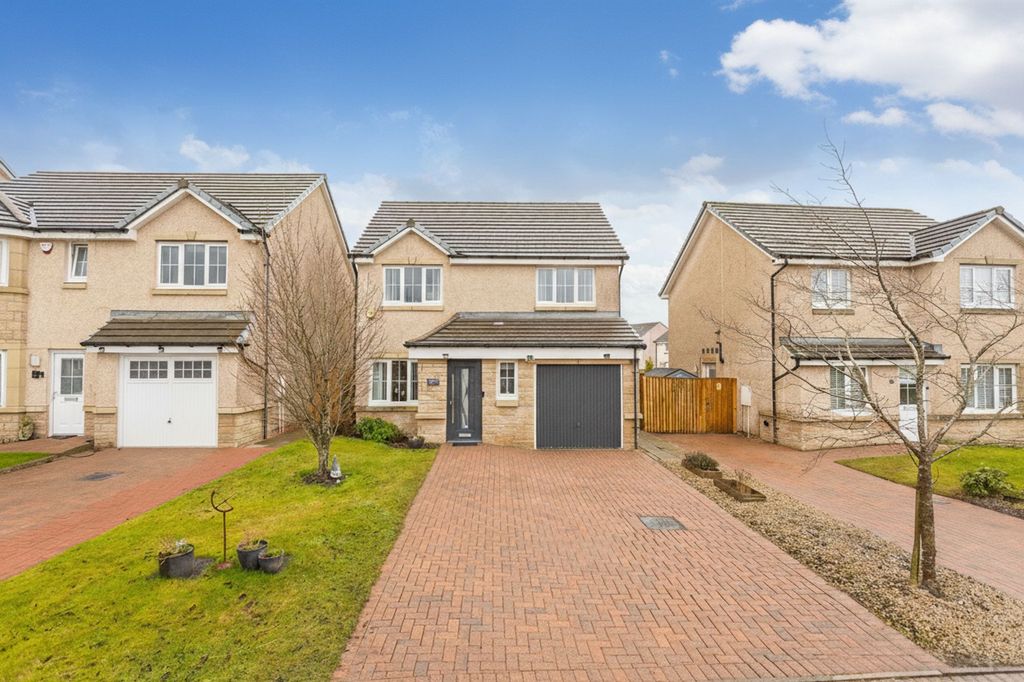 Property photo 1 of 35