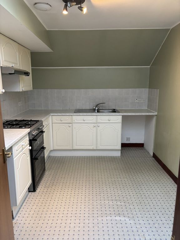 Property photo 2 of 6 Flat 3 Sss 3