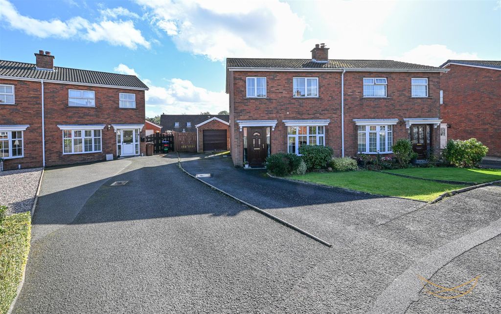 Property photo 2 of 32 Dhp-4.Jpg