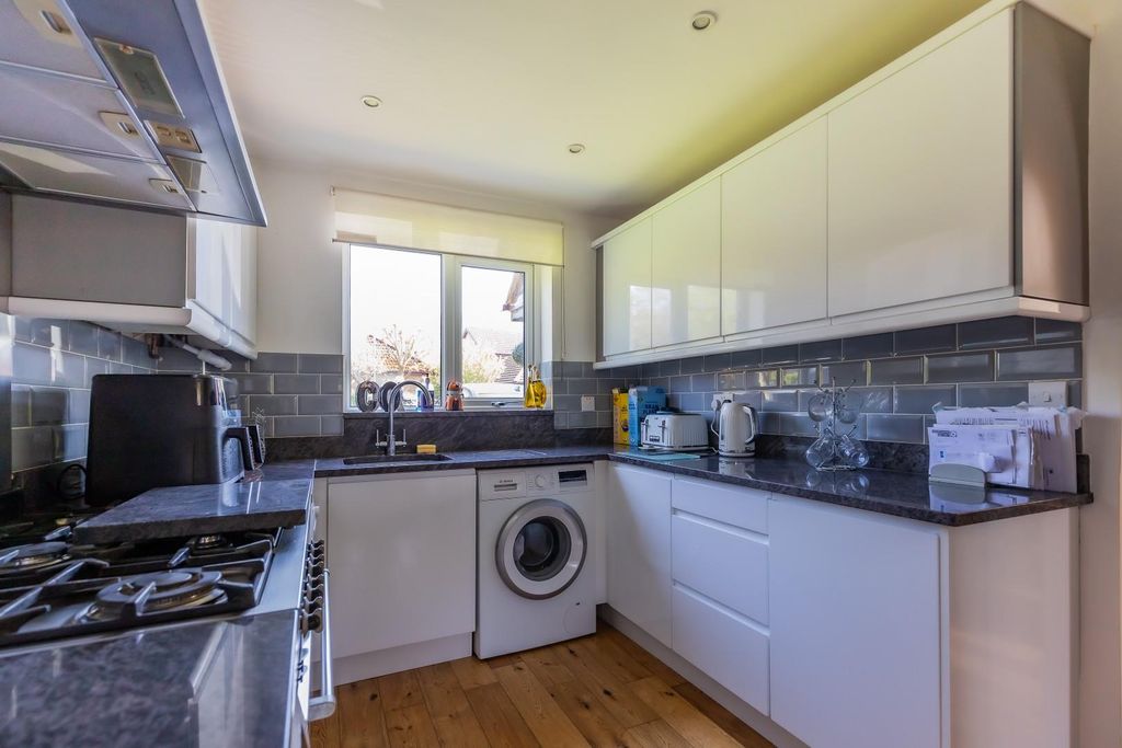 Property photo 2 of 20 217 (11 Of 23).Jpg