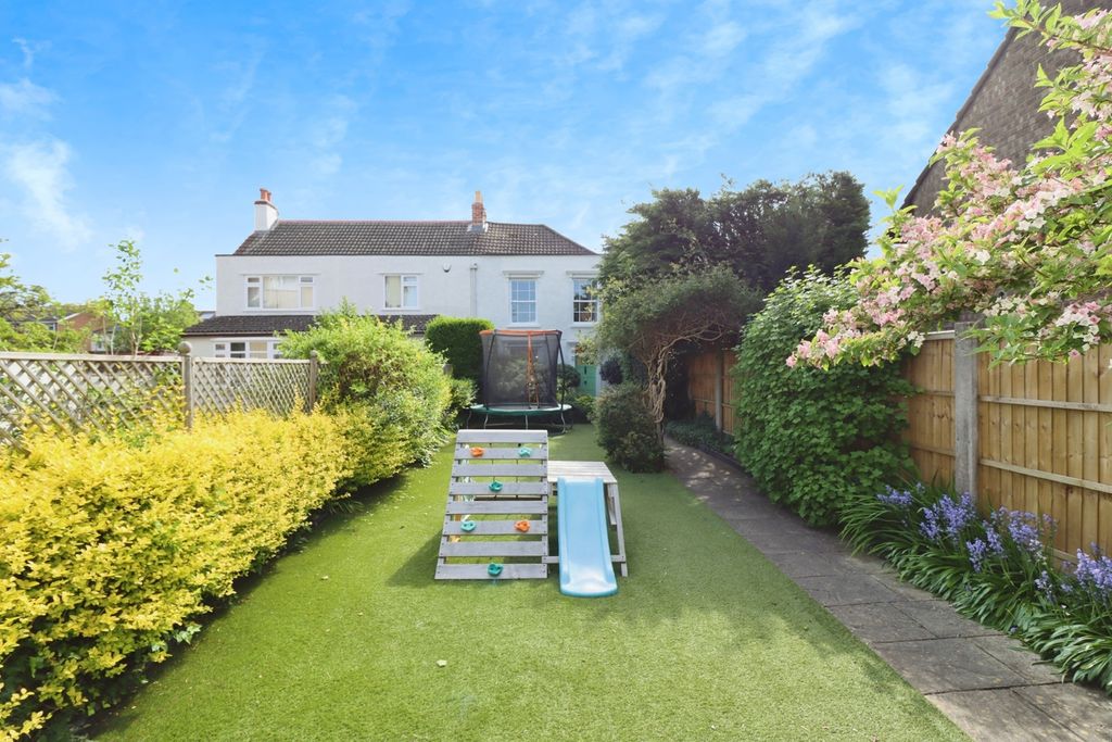 Property photo 1 of 18 Photo