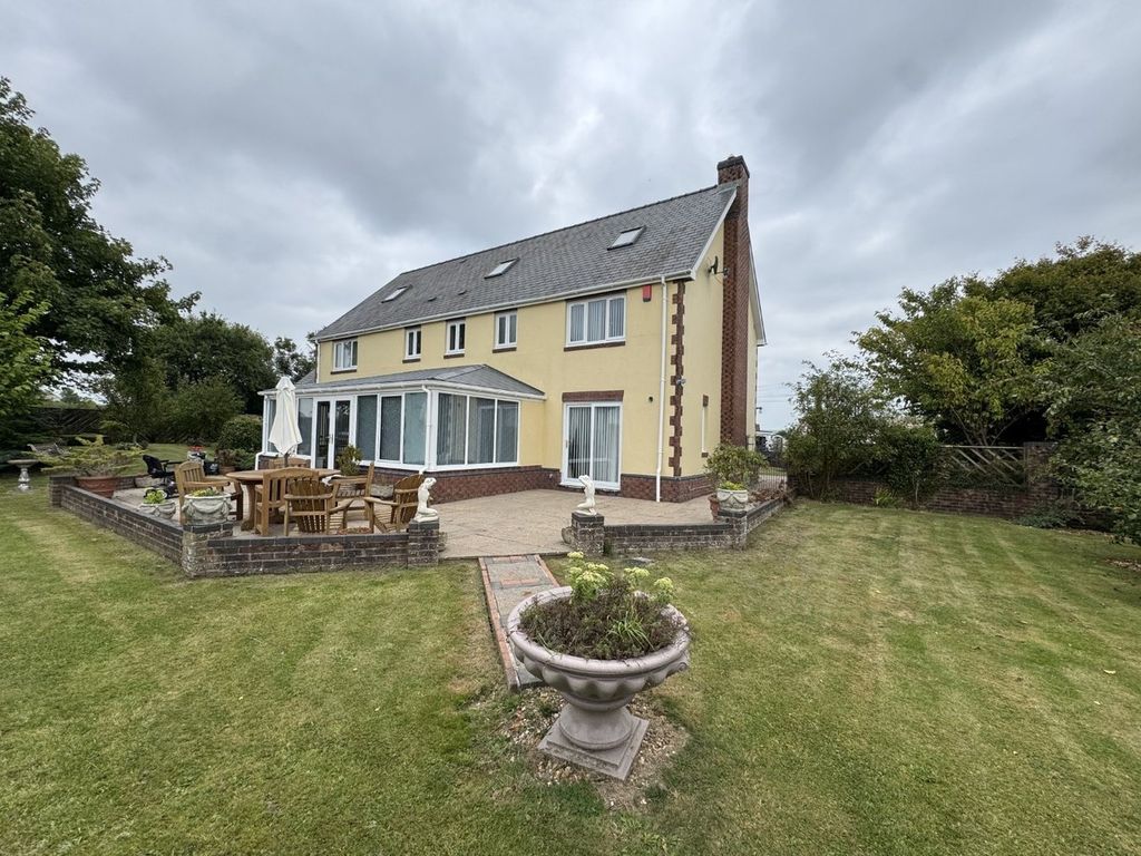 Property photo 3 of 74