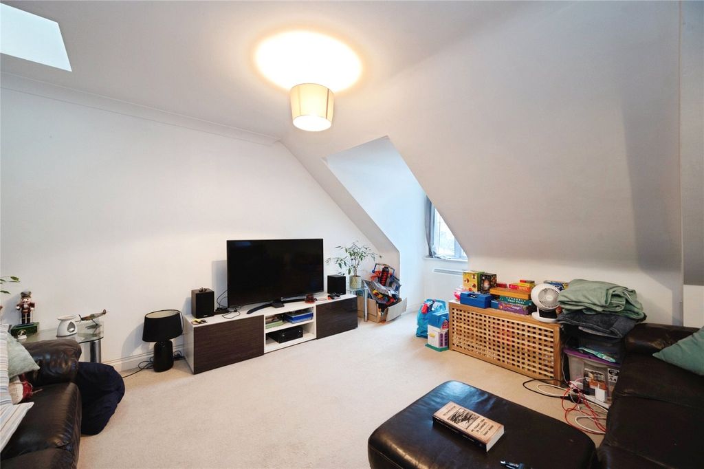 Property photo 2 of 12 Picture No. 08