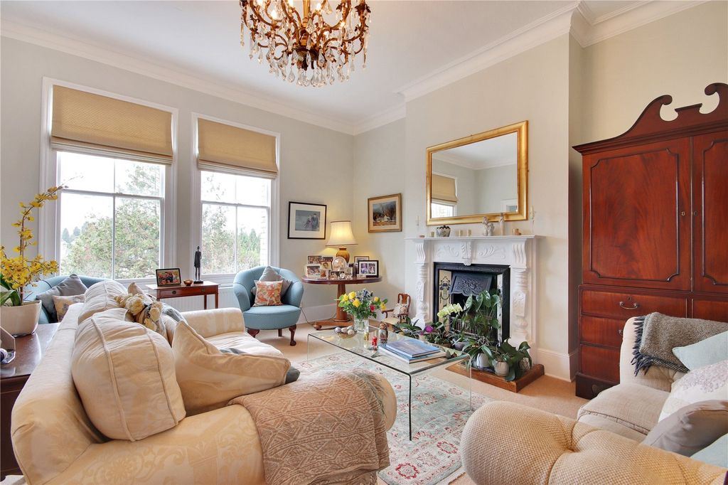 Property photo 3 of 12 Sitting Room