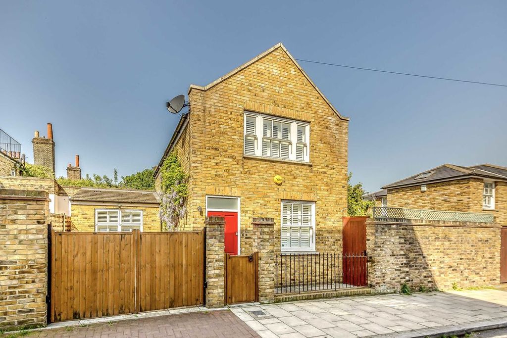 Property photo 1 of 6