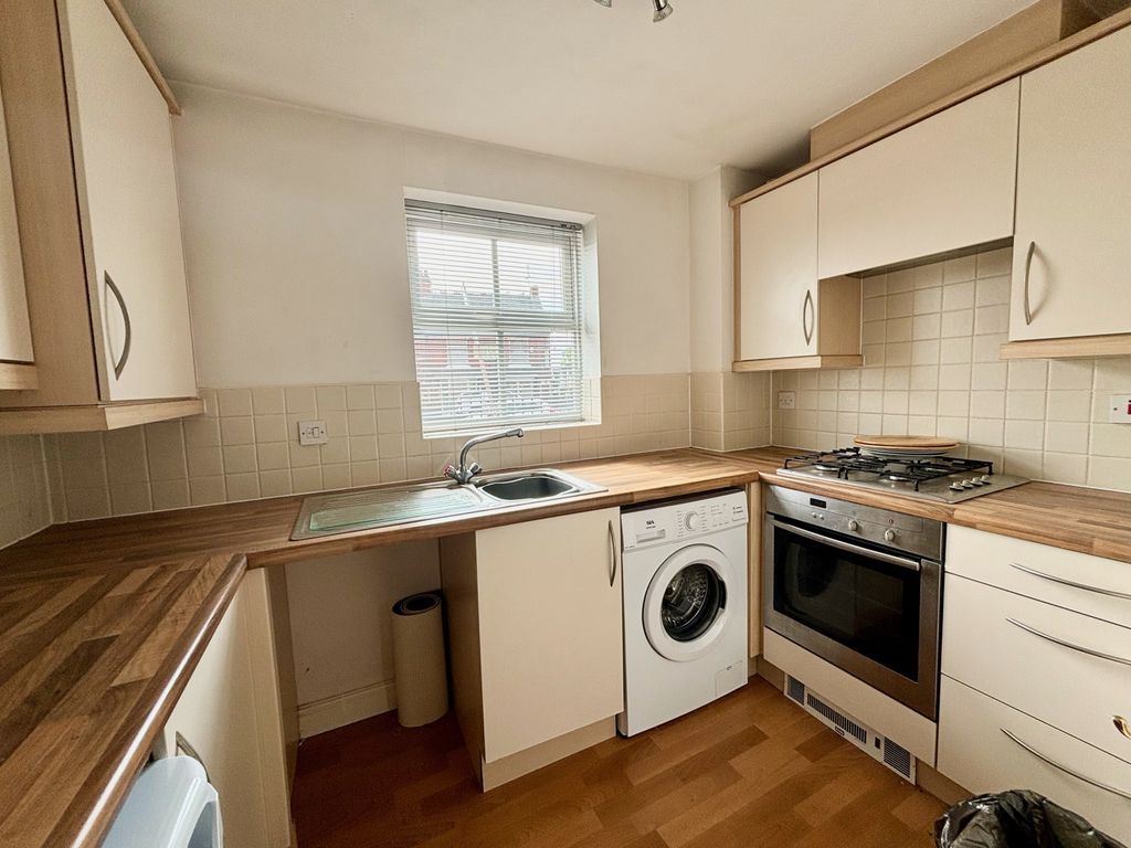Property photo 2 of 6