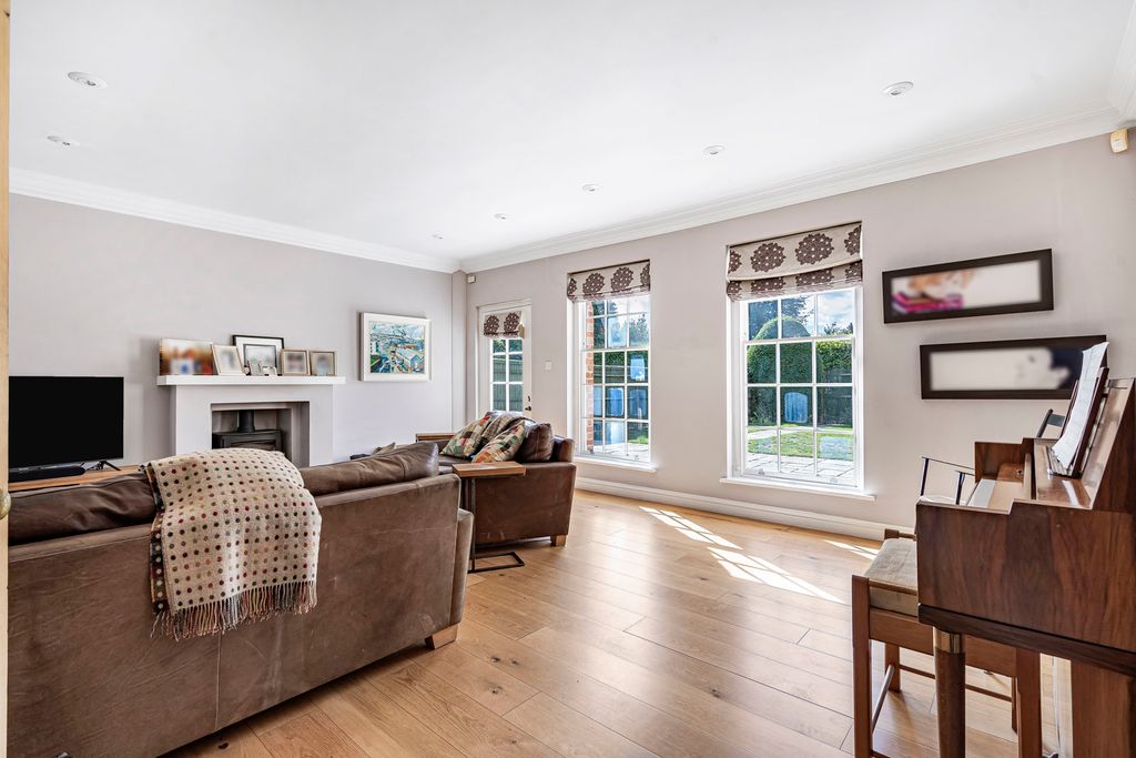 Property photo 2 of 44 Reception Room