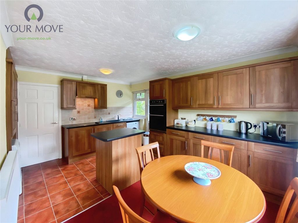 Property photo 2 of 19 Picture No. 04