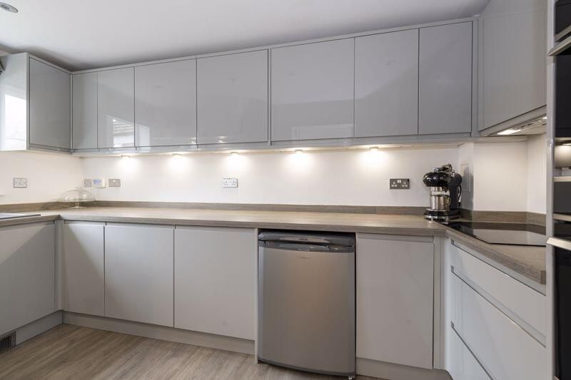 Property photo 2 of 19 Kitchen