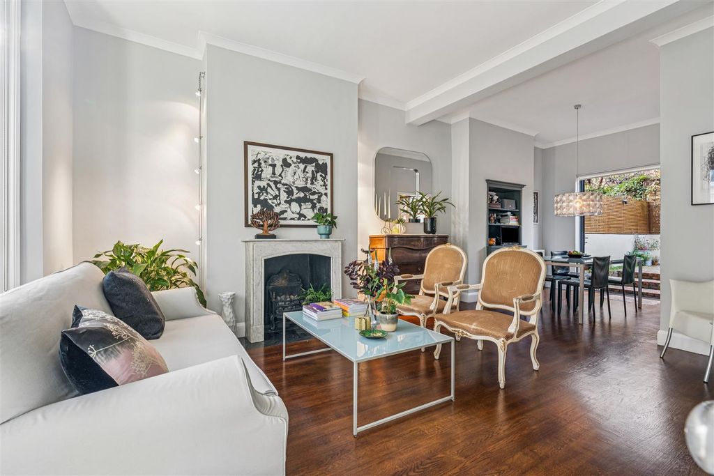 Property photo 2 of 14 Upham Park Road, W4 - For Sale