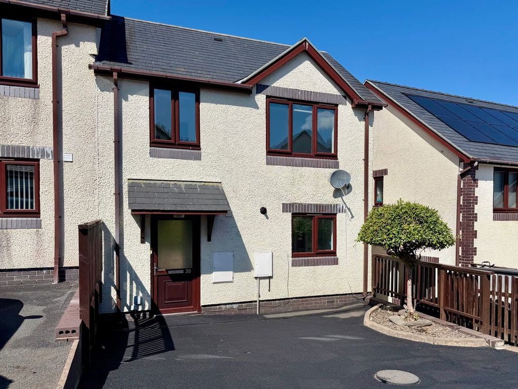 Property photo 2 of 33