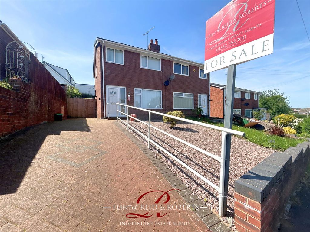 Property photo 1 of 18 1.Png