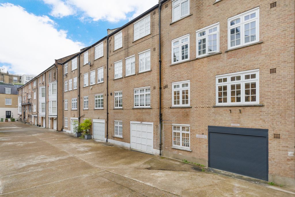 Property photo 2 of 14