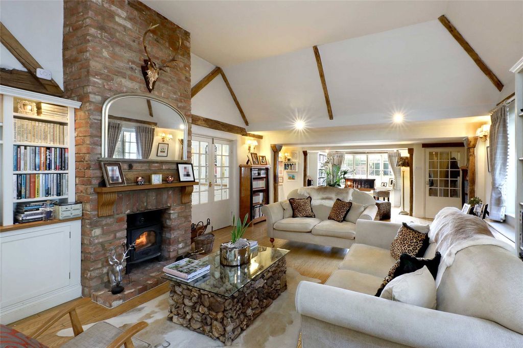 Property photo 2 of 14 Living Room