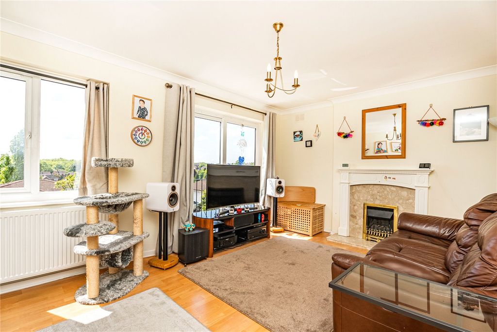 Property photo 2 of 21 Picture No. 08