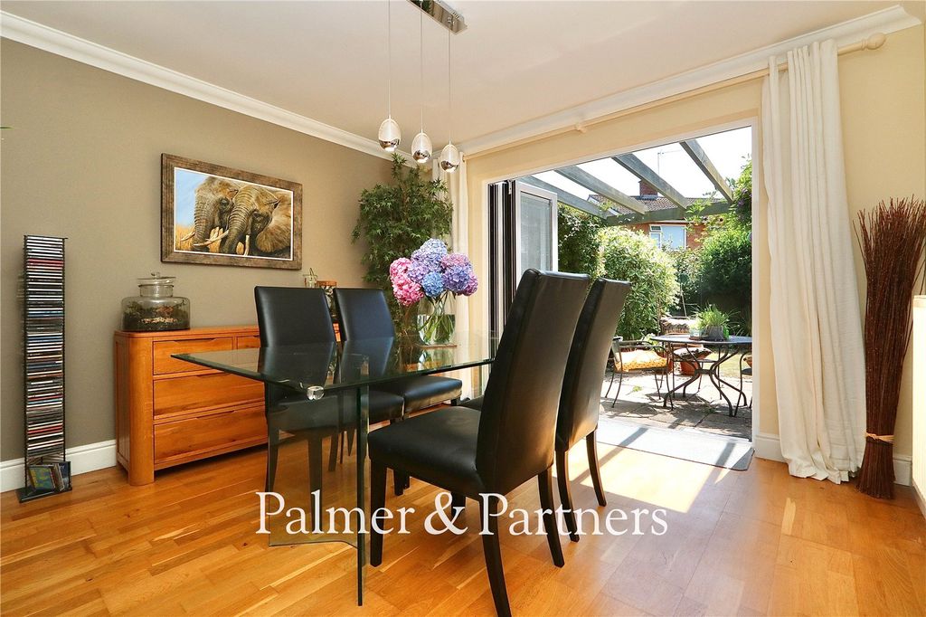 Property photo 3 of 33 Picture No. 01