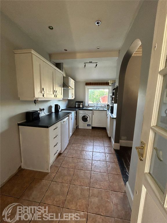 Property photo 3 of 23 Picture No. 56