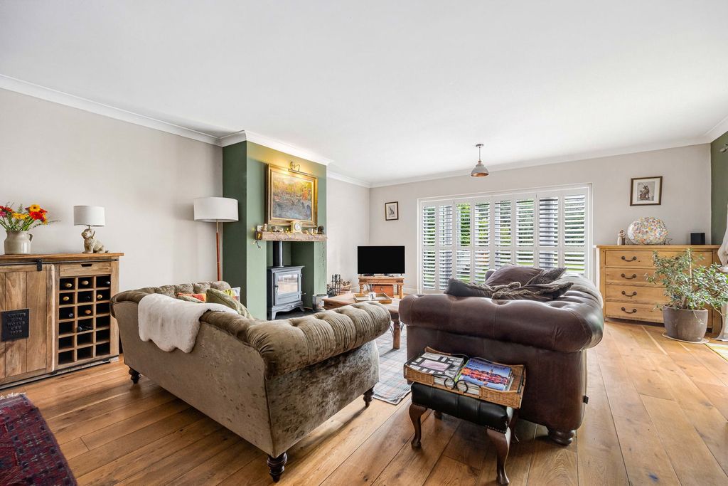 Property photo 3 of 27 Sitting Room