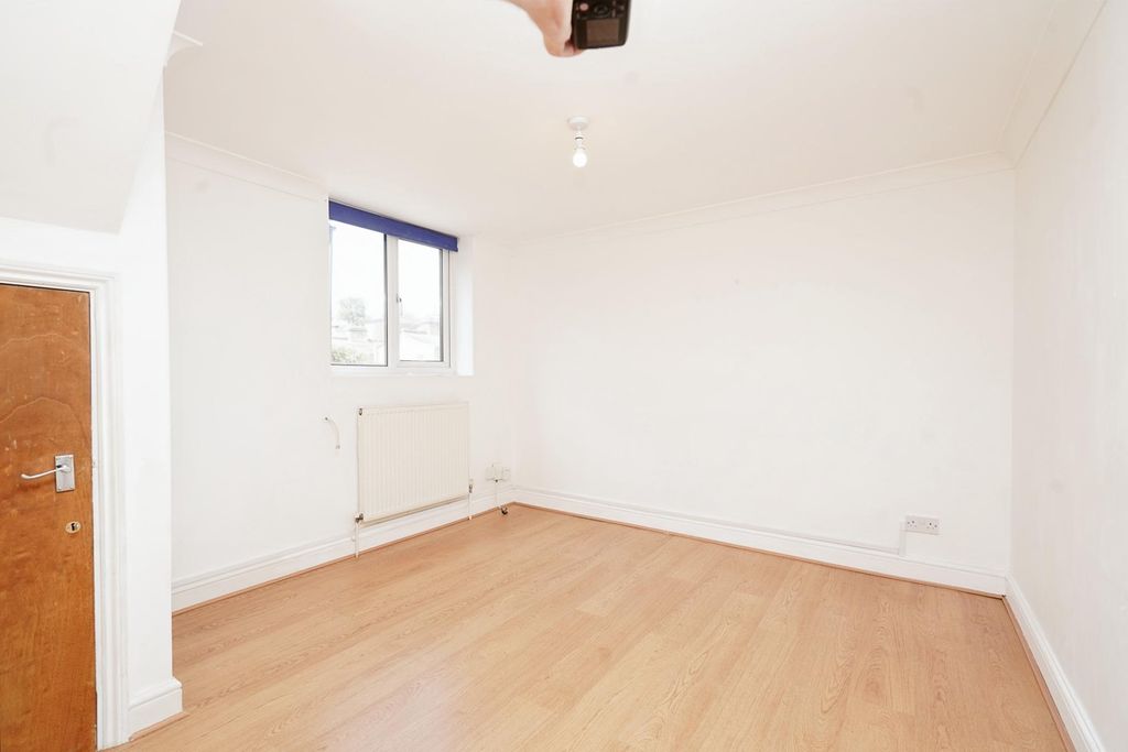 Property photo 2 of 7 2