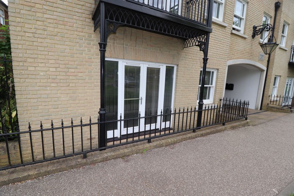 Property photo 2 of 13 Front