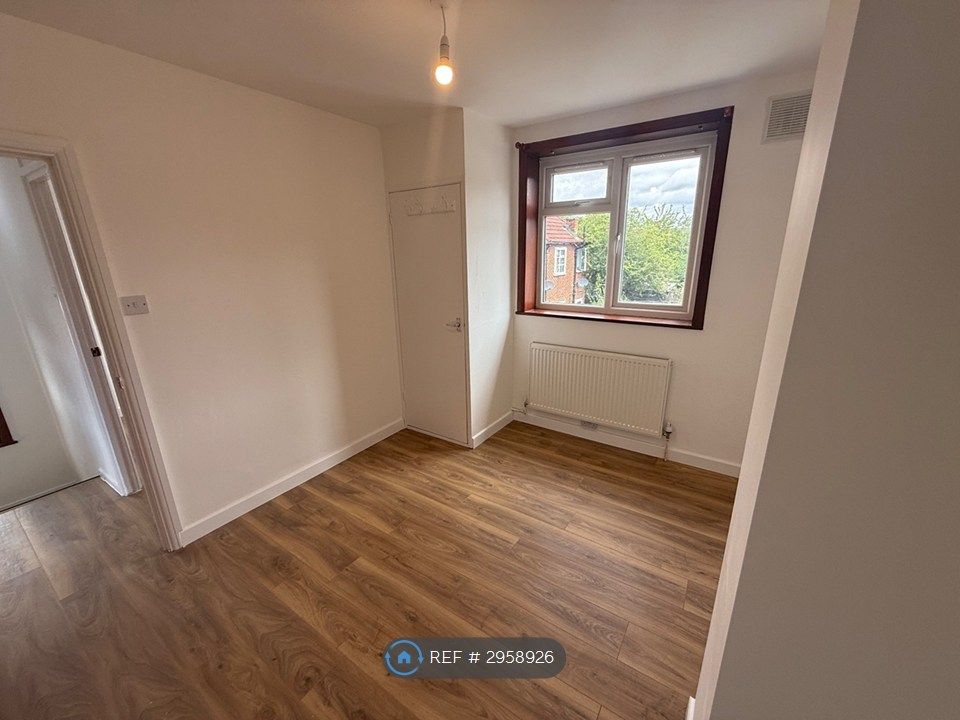 Property photo 3 of 11 2nd Double Bed Room