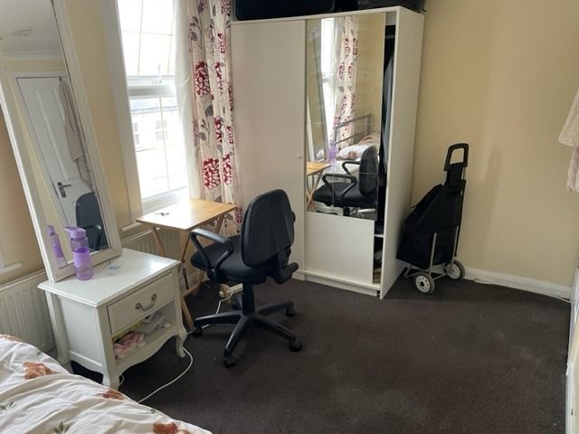 Property photo 2 of 7 4589621