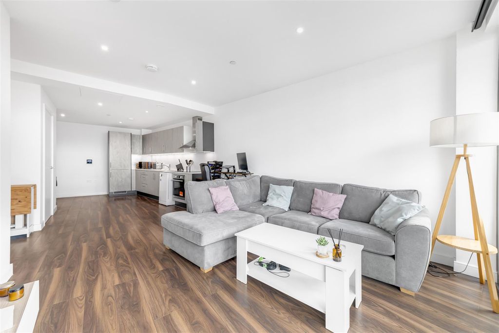 Property photo 3 of 9 Reception - Kitchen, Elmbridge House, Eden Harper