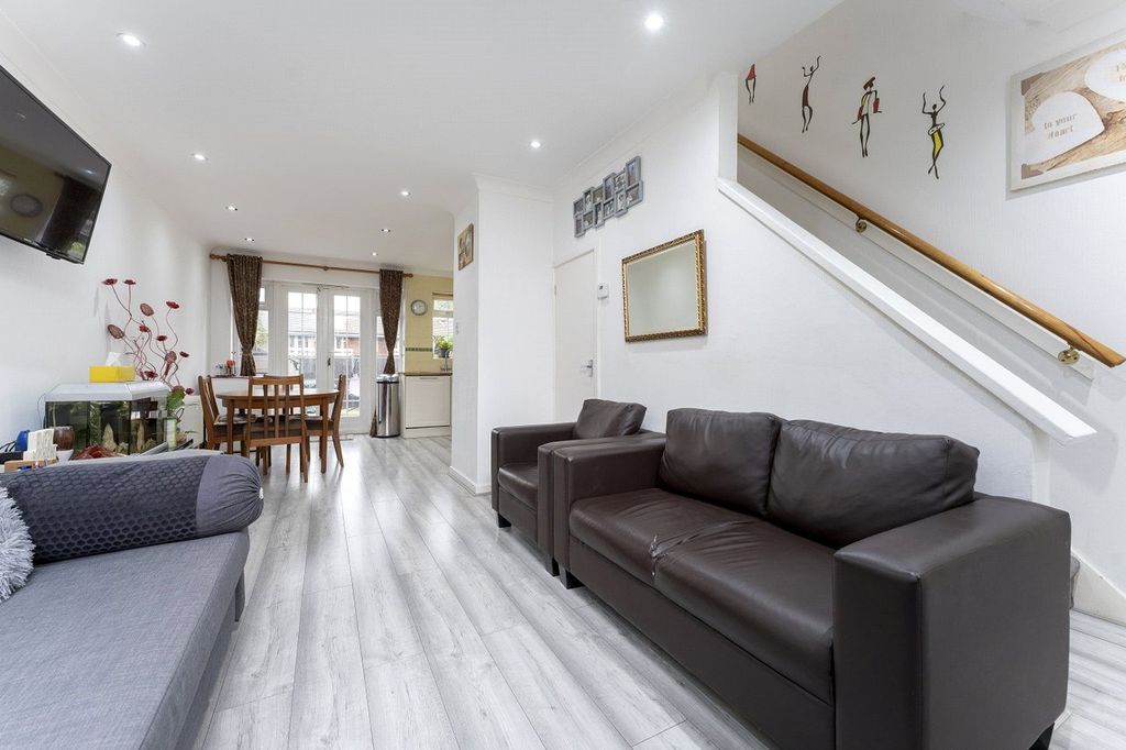 Property photo 2 of 13 Picture No. 04