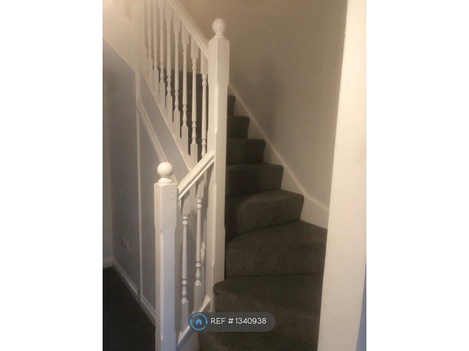 Property photo 2 of 10 Stairs