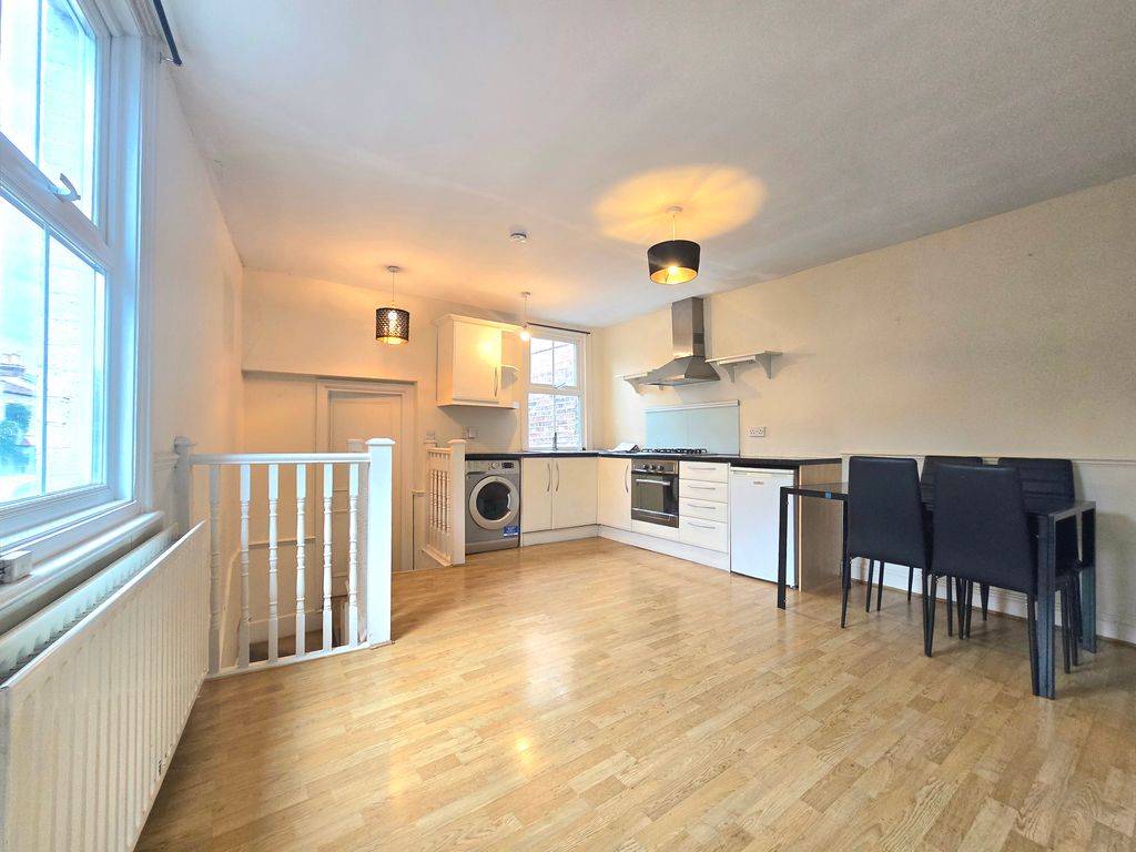 Property photo 1 of 5 1
