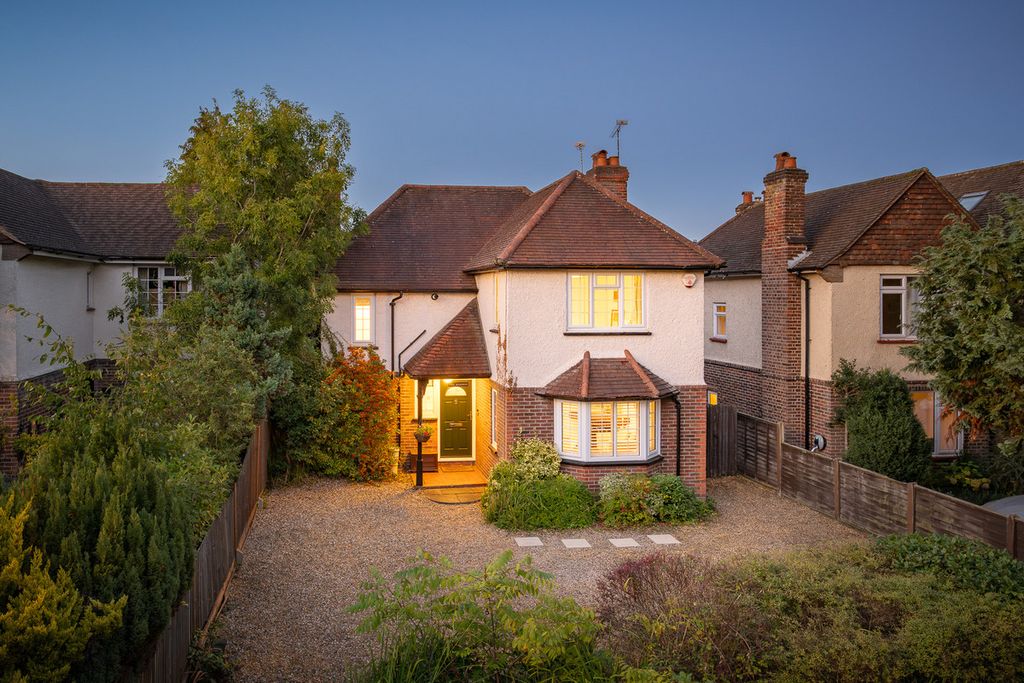 Property photo 1 of 17