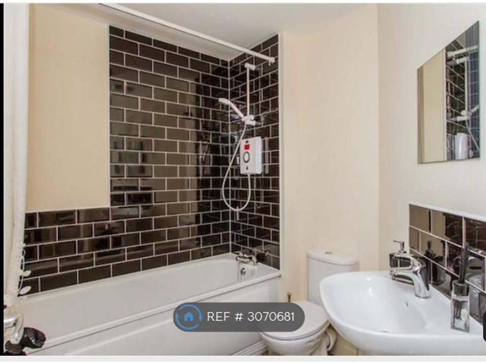 Property photo 3 of 5 Bathroom