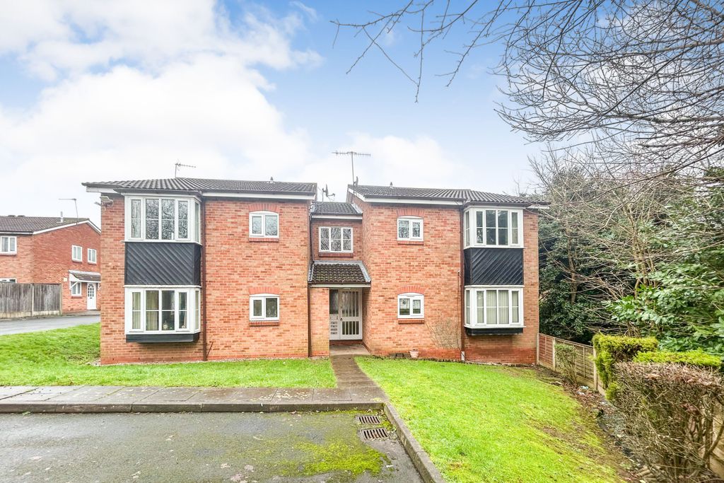 Property photo 1 of 9 137 Ragees Road, Kingswinford, West Midlands, Dy6 8Nq