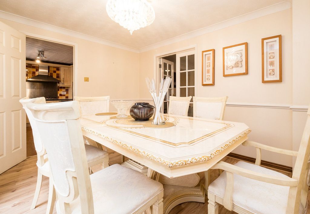 Additional image 10 of 4 bed detached house for saleAdvice Avenue, Grays RM16
