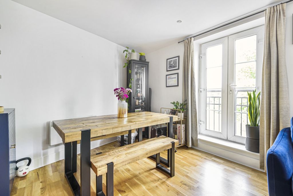 Property photo 2 of 6 872268 (3)