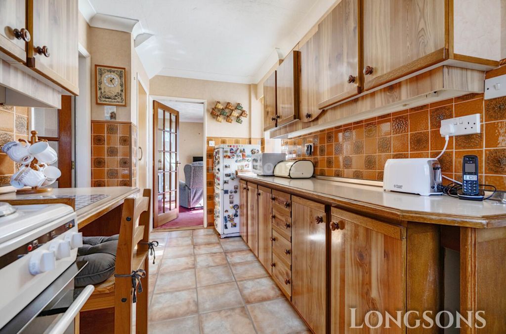 Property photo 2 of 16